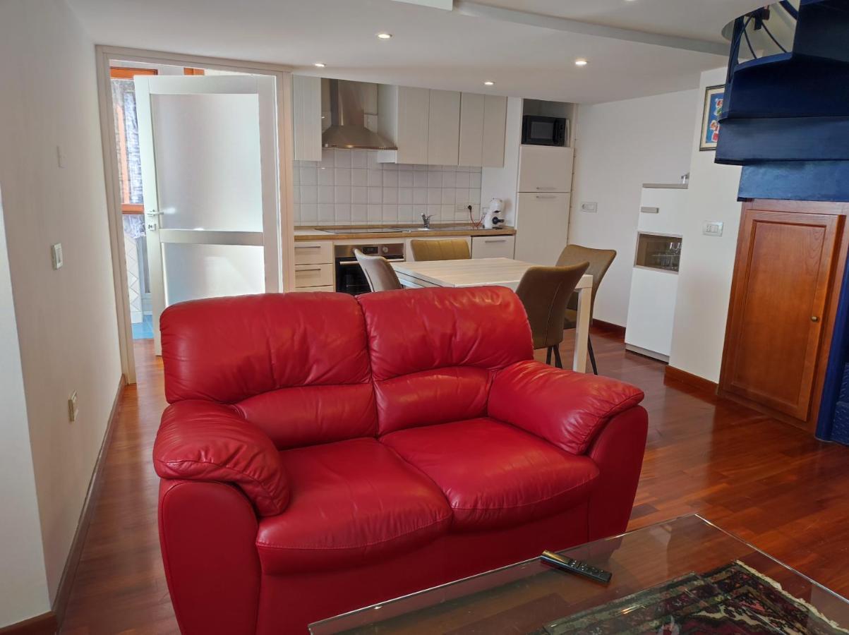 Marina Apartment City Centre カリアリ エクステリア 写真